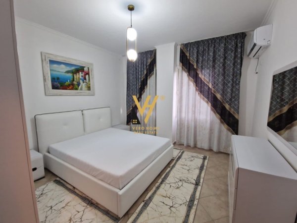 Tirane, jepet me qera apartament 2+1+Ballkon Kati 4, 94 m² 650 € (KOPSHTI ZOOLOGJIK)