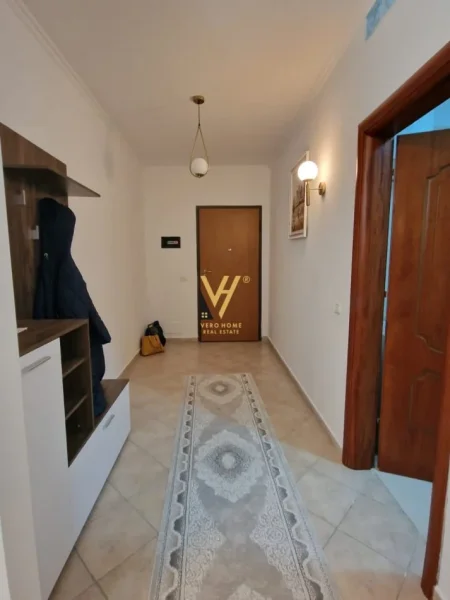 Tirane, jepet me qera apartament 2+1+Ballkon Kati 4, 94 m² 650 € (KOPSHTI ZOOLOGJIK)