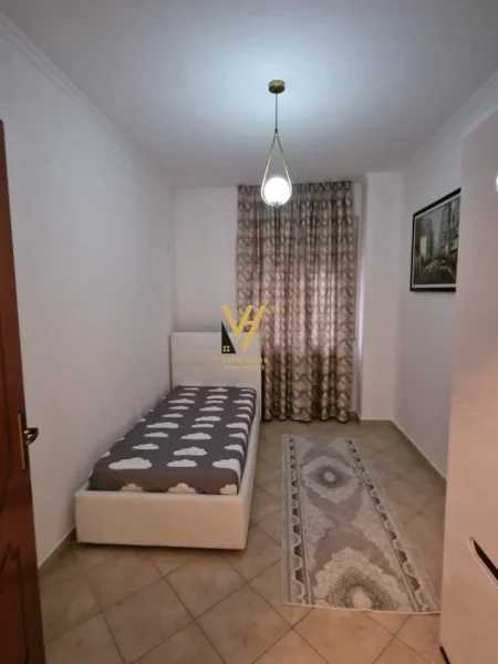 Tirane, jepet me qera apartament 2+1+Ballkon Kati 4, 94 m² 650 € (KOPSHTI ZOOLOGJIK)