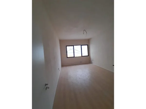 Tirane, shes apartament 2+1+Ballkon Kati 6, 127 m² 269.000 € (Vasil Shanto)