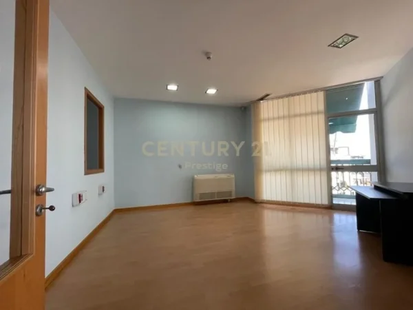 ‼️  𝐀𝐏𝐀𝐑𝐓𝐀𝐌𝐄𝐍𝐓 𝐍𝐄 𝐒𝐇𝐈𝐓𝐉𝐄, 𝐈 𝐕𝐄𝐍𝐃𝐎𝐒𝐔𝐑 𝐓𝐄𝐊 𝐑𝐑𝐔𝐆𝐀 𝐄 𝐊𝐀𝐕𝐀𝐉𝐄𝐒, 𝐓𝐈𝐑𝐀𝐍𝐄  ‼️