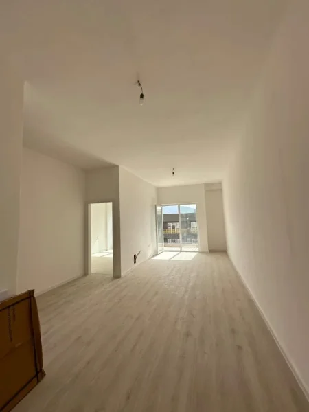 Tirane, shitet apartament 1+1+Aneks+Ballkon Kati 8, 73 m² 119.000 € (Rruga Dritan Hoxha)