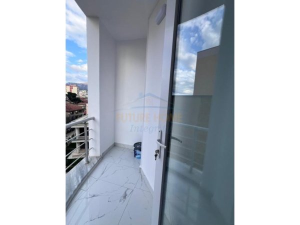 Tirane, shitet apartament 2+1 Kati 4, 78 m² 195.000 € (Pazari i Ri, Tiranë)