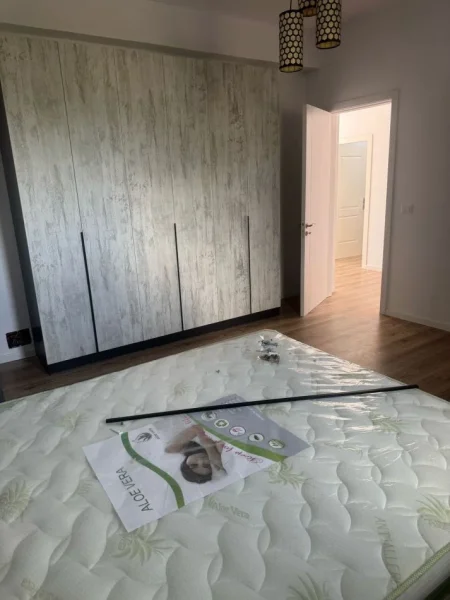 Tirane, jepet me qera Vile 2+1 Kati 1, 90 m² 350 € (Rruga Neco Muka)