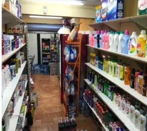 Tirane, shitet dyqan Kati 0, 95 m² 80.000 € (Shitet Super Dyqani, Tek , Ish Parku ne Rrugen e Kavajes.)