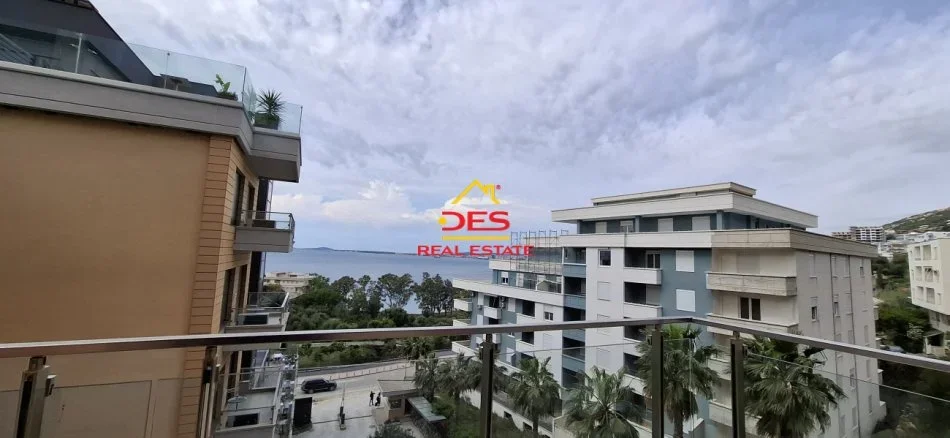Vlore, jepet me qera apartament 1+1+Ballkon Kati 2, 70 m² 500 € (Rruga Aleksandër Moisiu)