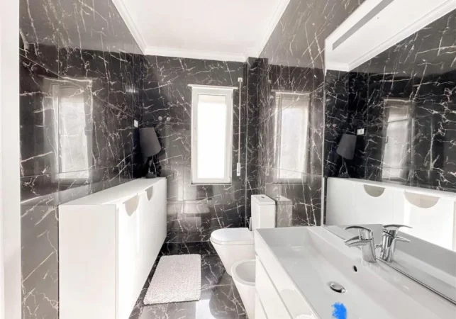 Tirane, shitet apartament 3+1 Kati 4, 123 m² 250.000 € (Kopshti Zoologjik)