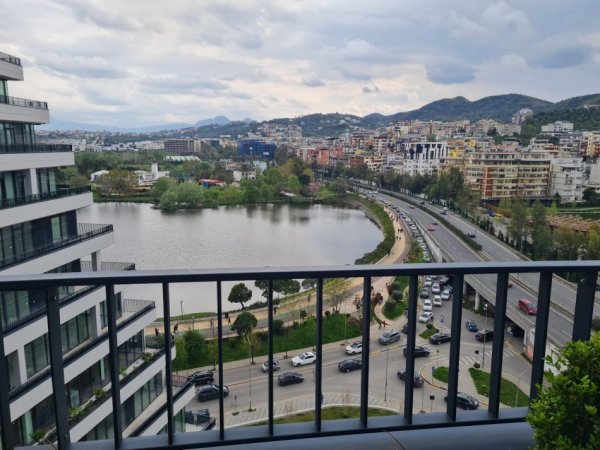 Tirane, jepet me qera apartament 3+1+Ballkon Kati 5, 140 m² 1.500 € (Lake View)