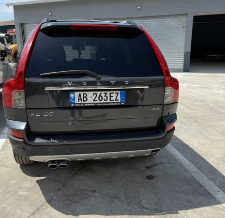 Shitet SUV | Xhip Volvo xc 90 Benzin+Gaz, gri metalizato automatik Kondicioner 200.000 km 9.000 €