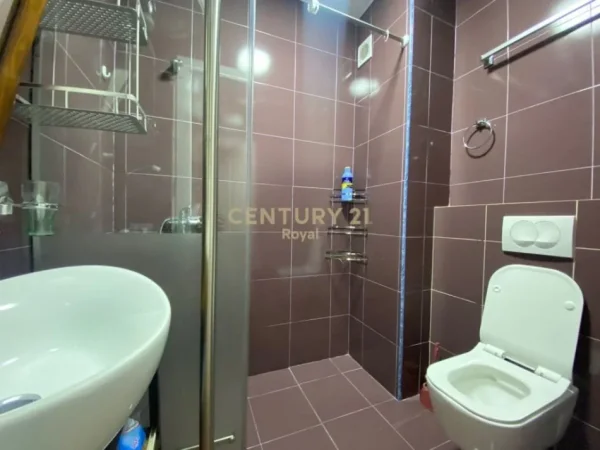 Tirane, shitet apartament 2+1 Kati 4, 82 m² 215.000 € (Rruga e Elbasanit)