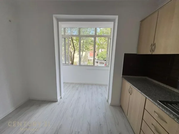 Tirane, shitet apartament 2+1 Kati 2, 64 m² 146.000 € (Rruga Asim Vokshi)