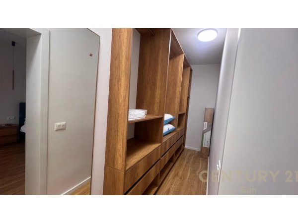 Tirane, jepet me qera apartament 1+1 Kati 2, 84 m² 600 € (Rruga Mihal Grameno)