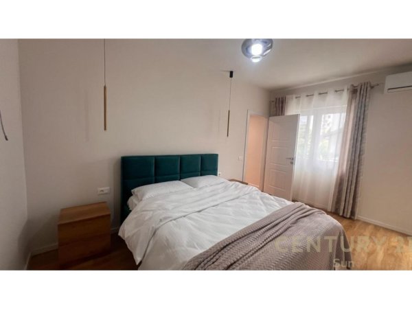 Tirane, jepet me qera apartament 1+1 Kati 2, 84 m² 600 € (Rruga Mihal Grameno)