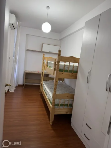 Tirane, jepet me qera apartament 2+1+Ballkon Kati 8, 80 m² 600 € (NDRE MJEDA ISH PARKU)