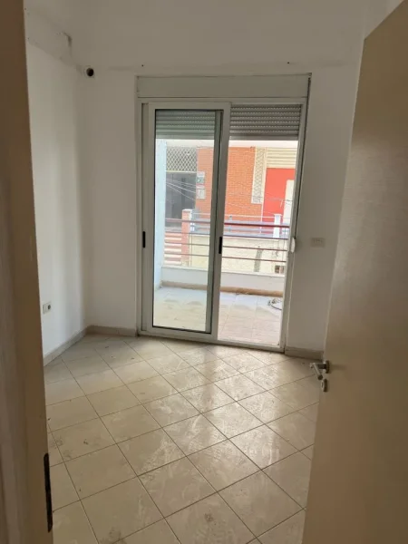 Tirane, shitet apartament 3+1 Kati 2, 240 m² 350.000 € (Kodra e Diellit)