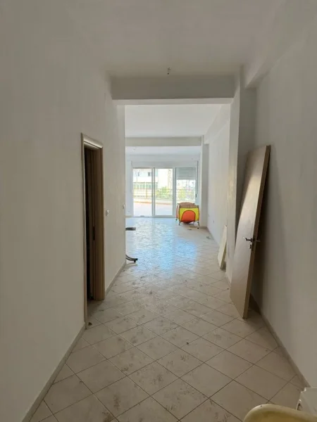 Tirane, shitet apartament 3+1 Kati 2, 240 m² 350.000 € (Kodra e Diellit)