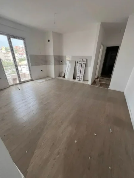 Tirane, shitet apartament 1+1 Kati 3, 49 m² 75.000 € (Selite)