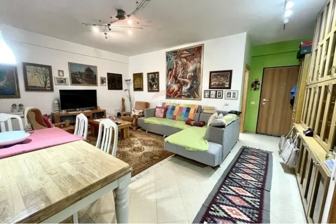 Tirane, shitet apartament 2+1+Ballkon Kati 2, 107 m² 230.000 € 