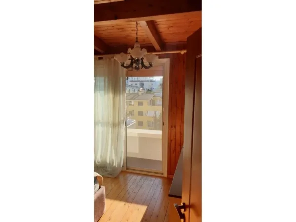 Durres, shitet apartament 1+1+Ballkon Kati 5, 60 m² 80.000 € (shkembi i kavajes)