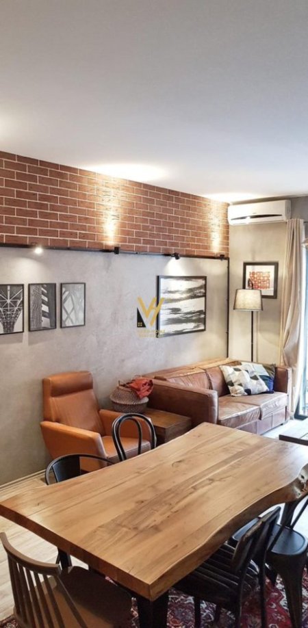 Tirane, jepet me qera apartament 2+1+Ballkon Kati 3, 110 m² 750 € (ASTIR)
