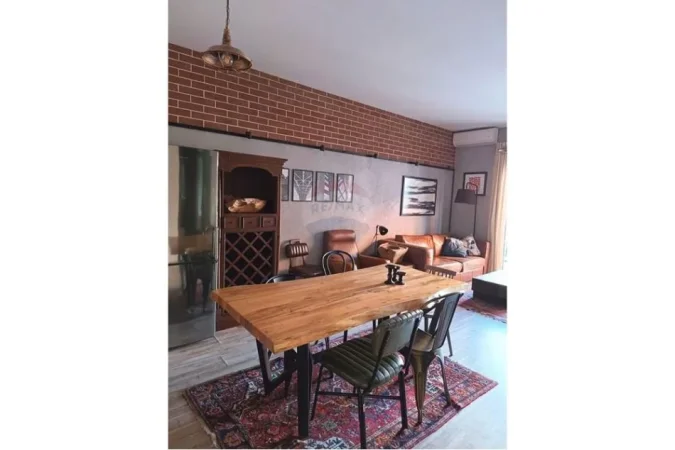 Tirane, jepet me qera apartament 2+1 Kati 3, 120 m² 750 € (Green City)