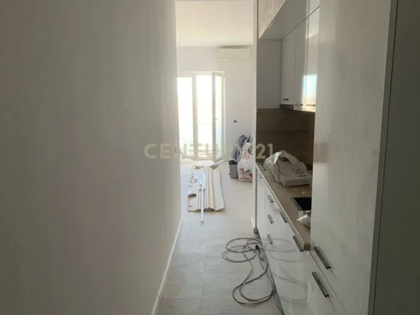 Durres, shitet apartament 1+1 Kati 6, 45 m² 55.000 € (PLAZH HEKURUDHA Durrës)