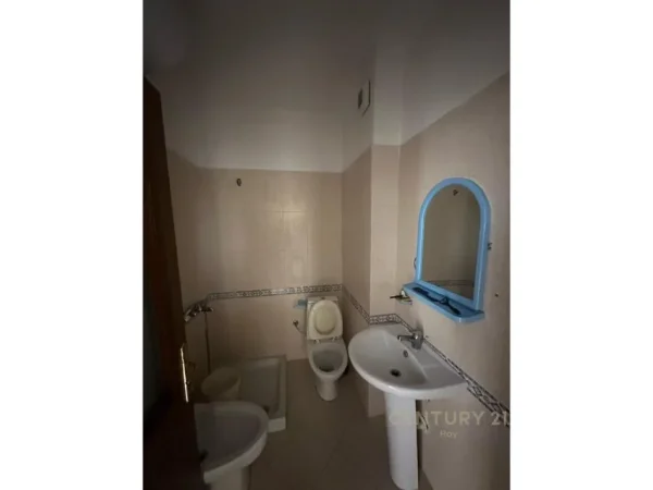 Durres, shitet apartament 2+1+Ballkon Kati 2, 94 m² 120.000 € (golem)