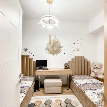 Tirane, shitet apartament 3+1+Ballkon Kati 4, 123 m² 250.000 € (Kopeshti Botanik)