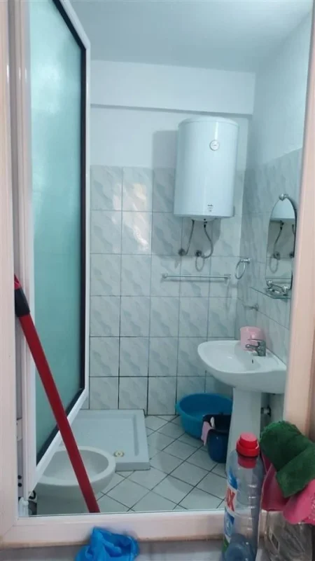 Vlore, shitet apartament 1+1+Ballkon Kati 3, 50 m² 95.000 € (VLORE)