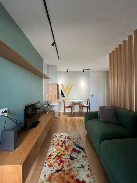 Tirane, jepet me qera apartament 1+1+Ballkon Kati 3, 45 m² 570 € (RRUGA E KAVAJES)