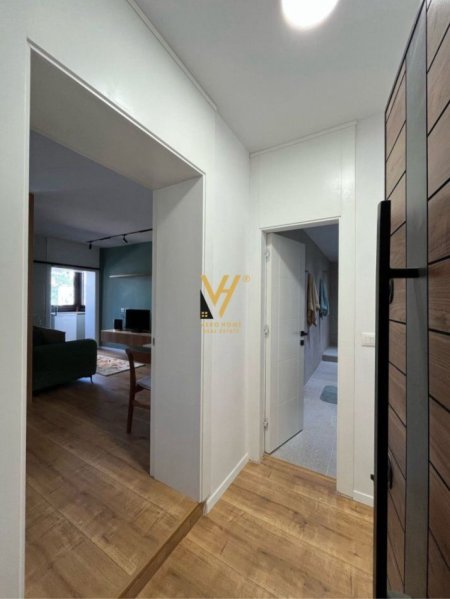 Tirane, jepet me qera apartament 1+1+Ballkon Kati 3, 45 m² 570 € (RRUGA E KAVAJES)