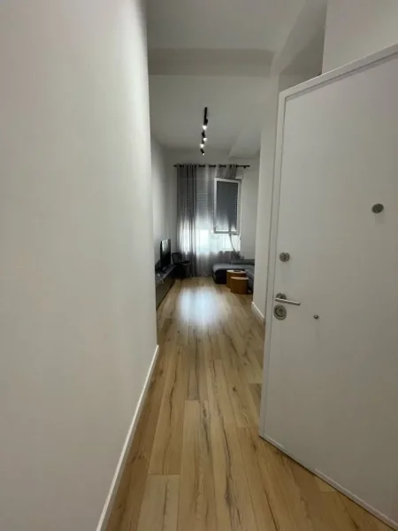 Tirane, shitet apartament 1+1 , 71 m² 145.000 € (Kompleksi Kontakt)