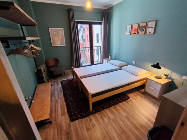Tirane, jepet me qera apartament 2+1+Ballkon Kati 3, 107 m² 750 € (Kompleksi Green City, Unaza e Re)