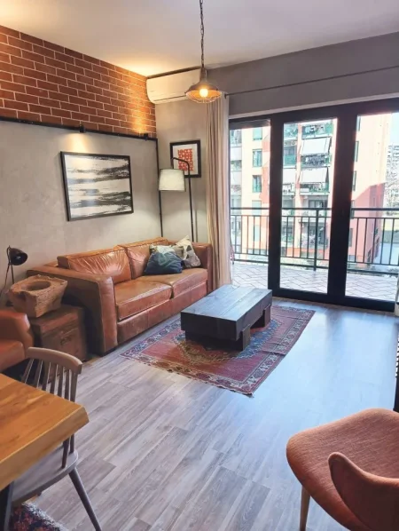 Tirane, jepet me qera apartament 2+1+Ballkon Kati 3, 107 m² 750 € (Kompleksi Green City, Unaza e Re)