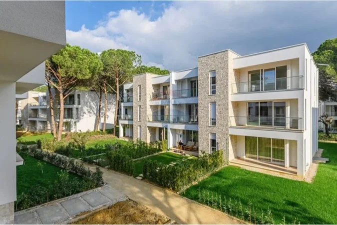 Gjiri Lalezit | Hamallaj, shitet apartament 2+1 , 106 m² 337.920 € (Gjiri I Lalzit)