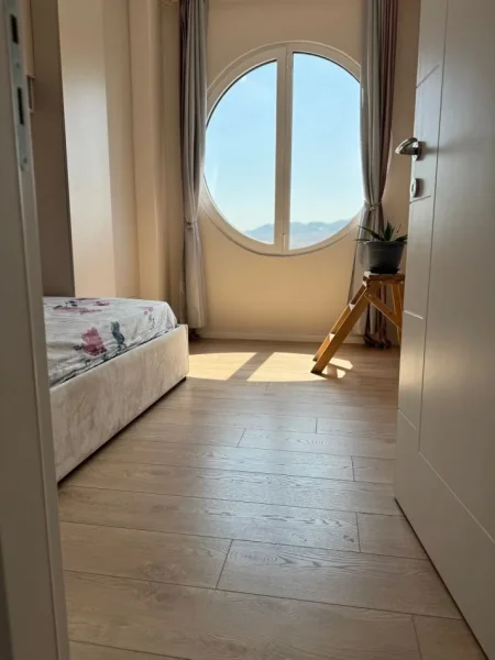 Tirane, shitet apartament 1+1+Ballkon Kati 11, 70 m² 195.000 € (Rruga e Kavajes)