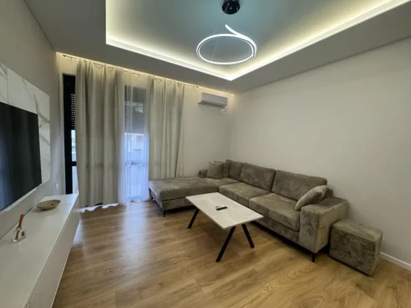 Tirane, jepet me qera apartament 2+1 Kati 3, 95 m² 750 € (rruga e kavajes)