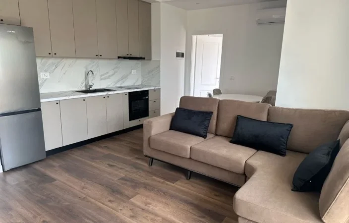 Tirane, jepet me qera apartament 1+1 Kati 4, 64 m² 400 € (Afer pallateve te kontaktit)