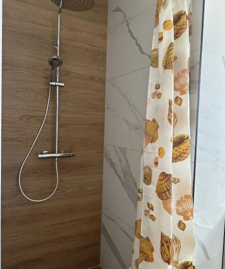 Tirane, jepet me qera apartament 1+1 Kati 4, 64 m² 400 € (Afer pallateve te kontaktit)