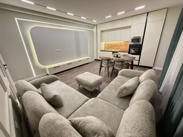 Tirane, jepet me qera apartament 2+1 Kati 5, 100 m² 1.000 € (rruga e dafinave)