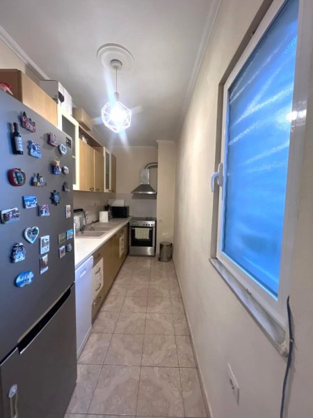 Tirane, shitet apartament 1+1 , 70 m² 196.000 € (Sheshi Willson)