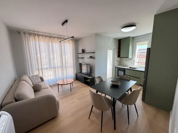 Tirane, jap me qera apartament 1+1 Kati 3, 60 m² 600 € (rruga alidemi)