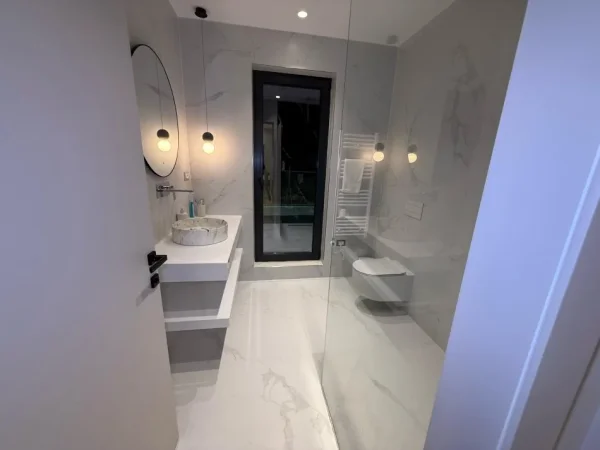 Tirane, shes 2 Katshe Kati 0, 1.000 m² 890.000 € (rruga dervish shaba)