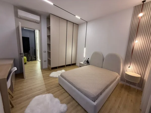 Tirane, shes 2 Katshe Kati 0, 1.000 m² 890.000 € (rruga dervish shaba)