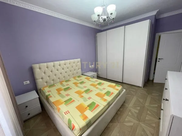 Tirane, jepet me qera apartament 2+1 Kati 6, 90 m² 470 € (Vilat gjermane)