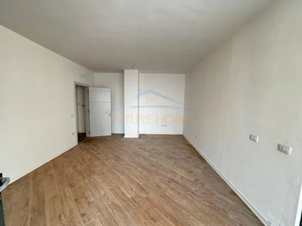 Durres, shes apartament 2+1+Ballkon Kati 7, 112 m² 300.000 € (Vollga)