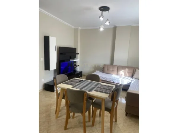 Tirane, shitet apartament 2+1+Ballkon Kati 4, 112 m² 158.000 € (Astir)