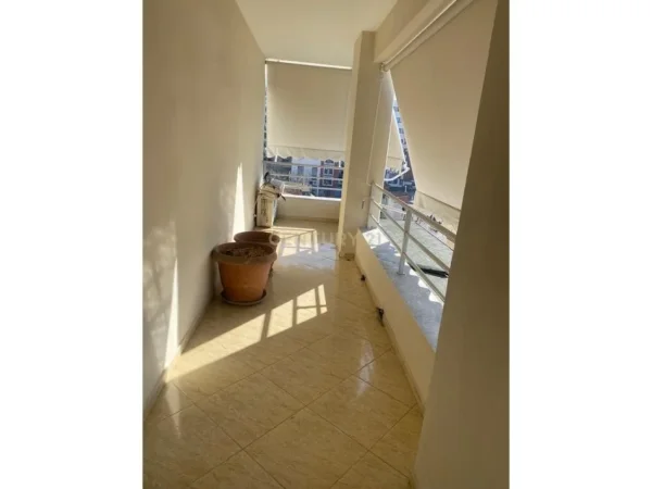 Tirane, shitet apartament 2+1+Ballkon Kati 4, 112 m² 158.000 € (Astir)