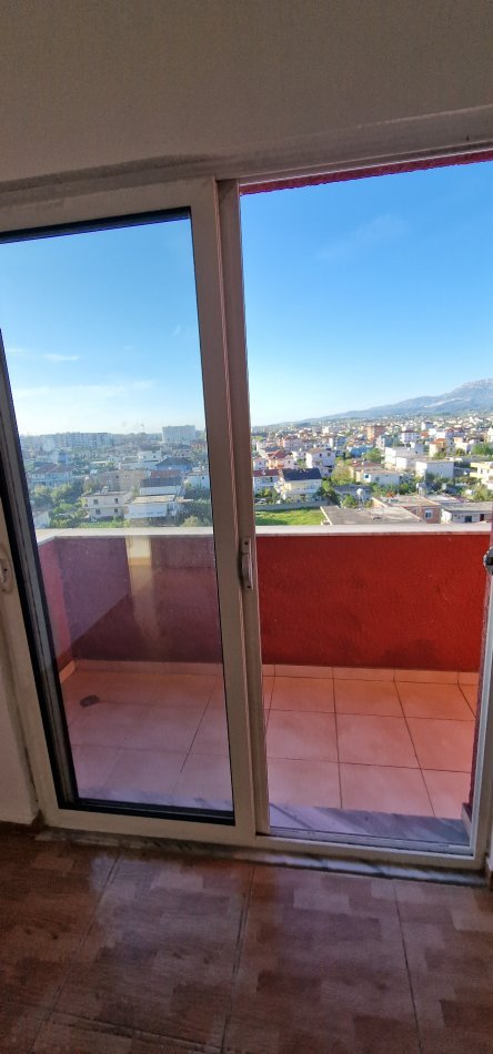 Tirane, jepet me qera apartament 1+1+Ballkon Kati 6, 70 m² 270 € (Demokracia)