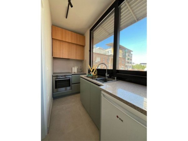Tirane, jepet me qera apartament 1+1+Ballkon Kati 7, 45 m² 500 € (UNAZA E RE)